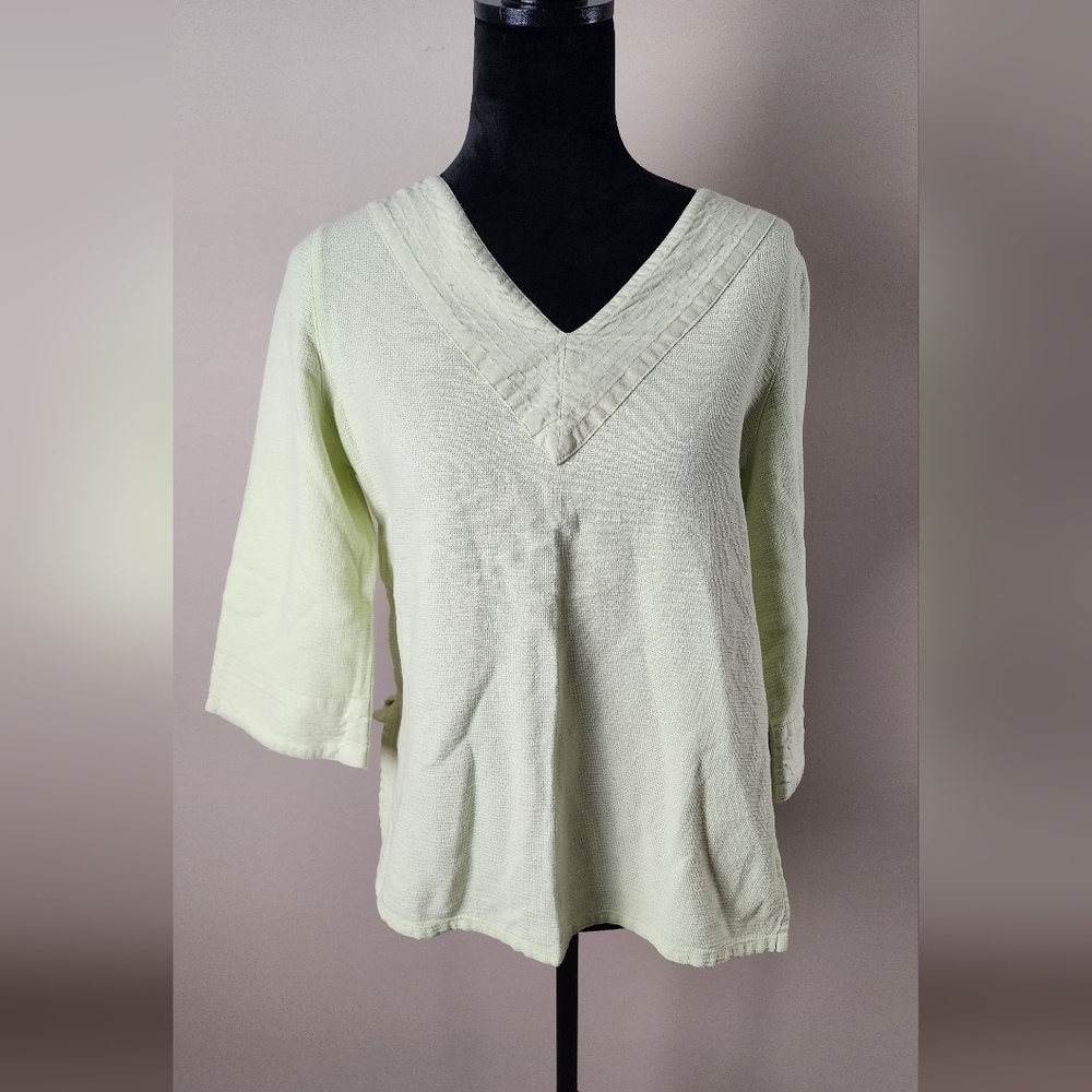 Royal Robbin's  Women's 100% Cotton Green Blouse Size M.